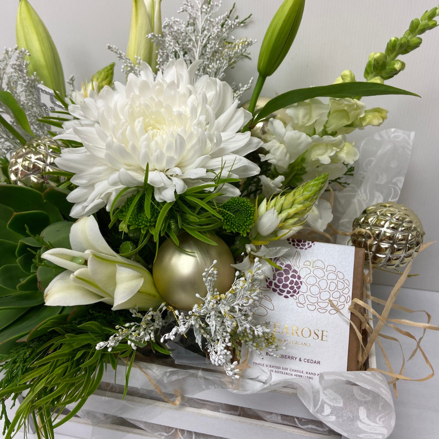 Christmas Flower Crate & Candle